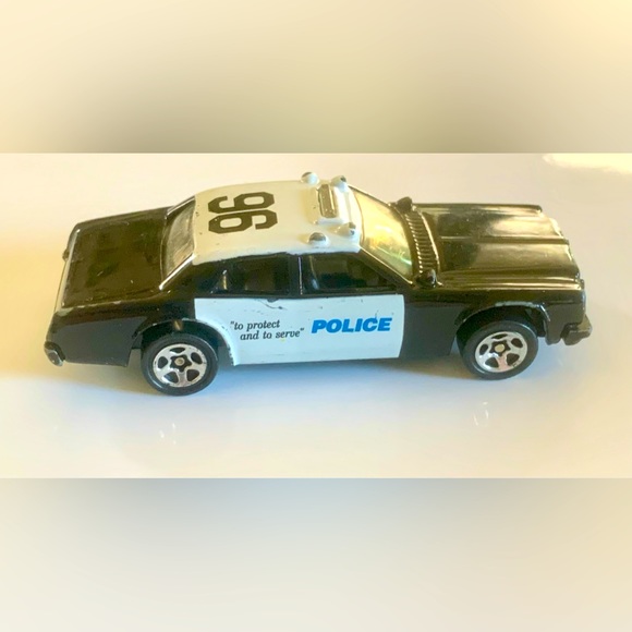 🔥🛞 Hot Wheels 1977 Police Car #96 by Mattel - Picture 2 of 5